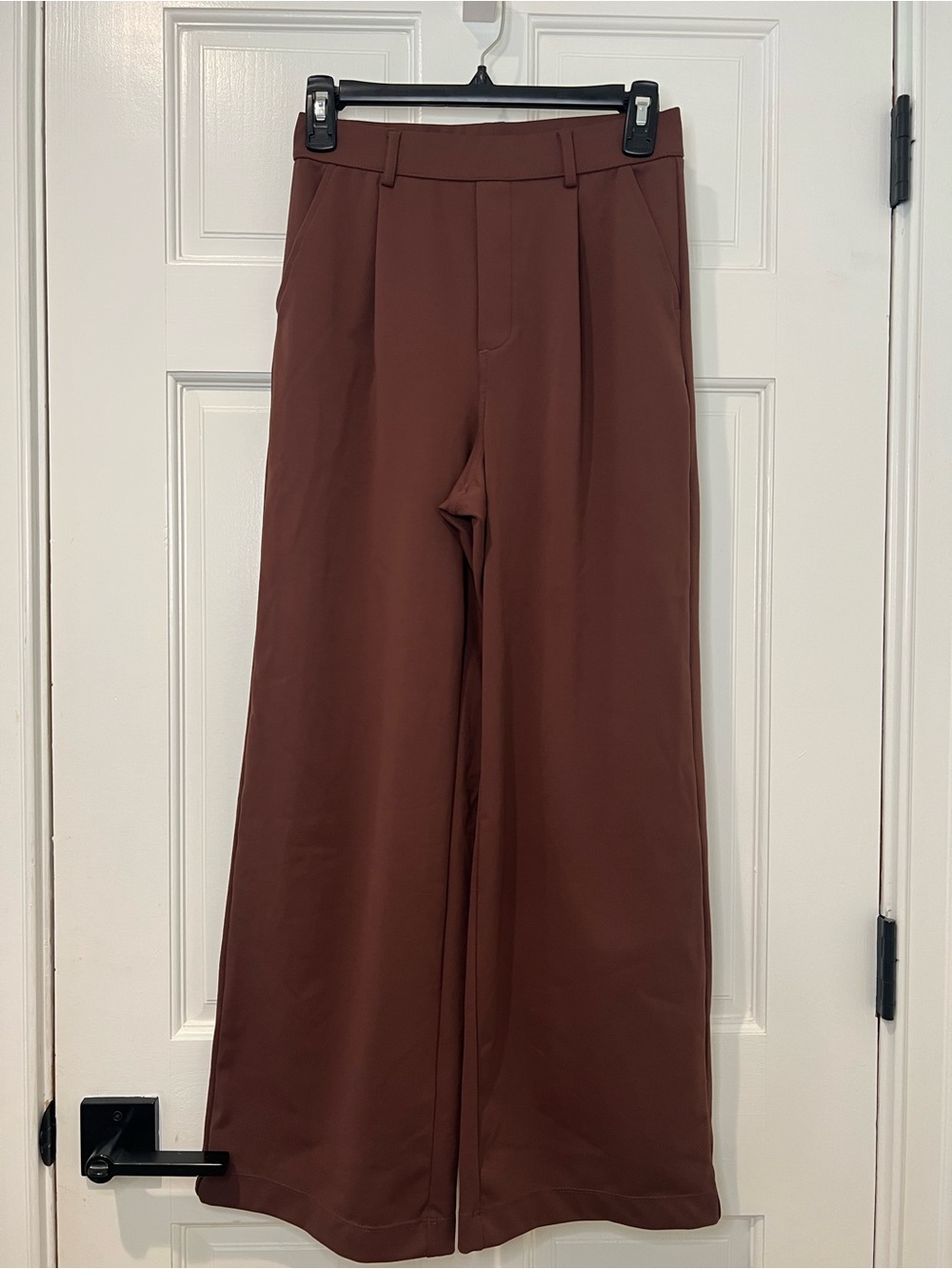 HALARA Wide-Leg Dress Pants in Rust Brown
